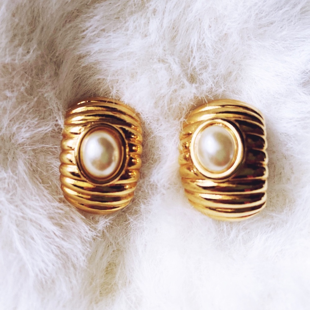 Vintage Napier Pearl Earrings